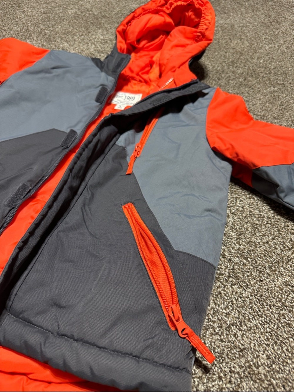Children’s place snow jacket XS 4 winter hooded - Picture 6 of 8